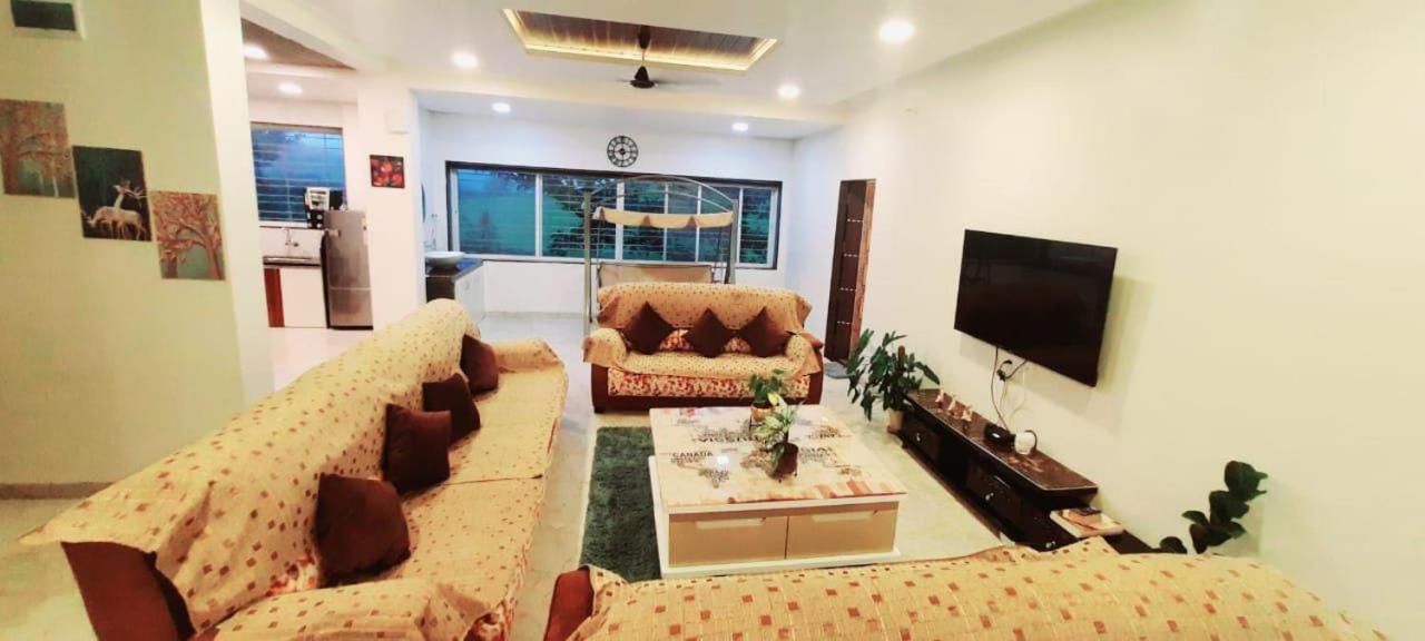 Shady Blue Villa Тримбак Екстериор снимка